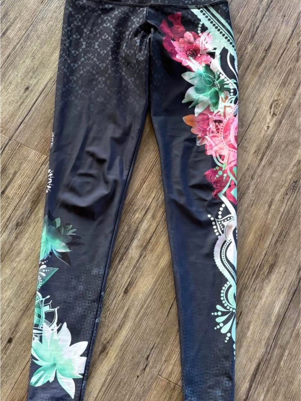 Onzie Leggings with Subtle Teal Floral Print